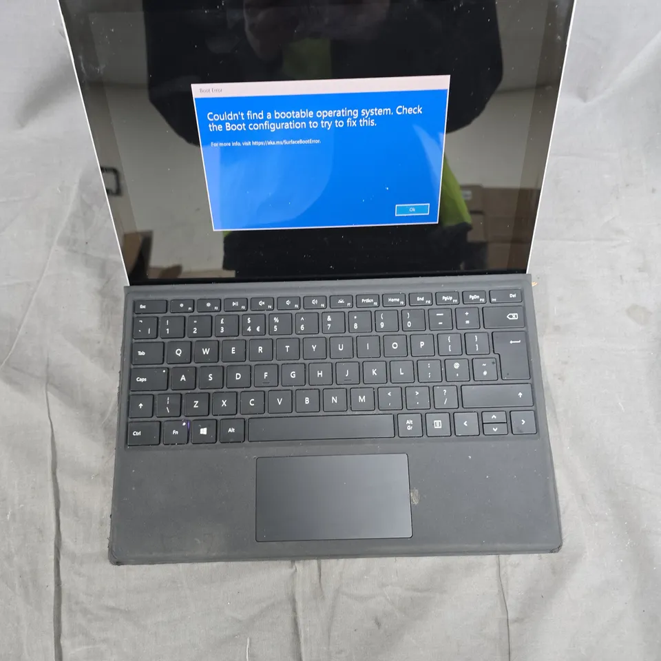 MICROSOFT SURFACE PRO 5 WITH KEYBOARD – I5, 8GB RAM, 256GB, 12.3" DISPLAY