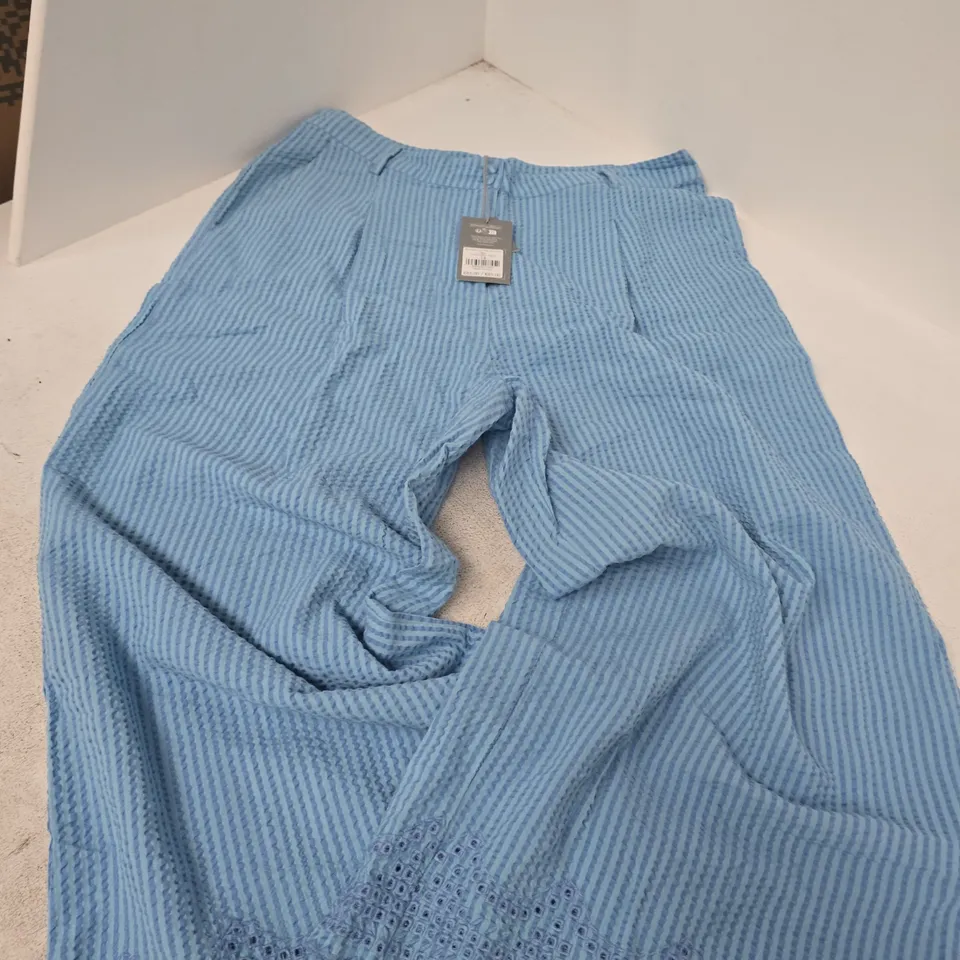 OLIVER BONAS BLUE STRIPE CROPPED WIDE-LEG TROUSERS – UK 14