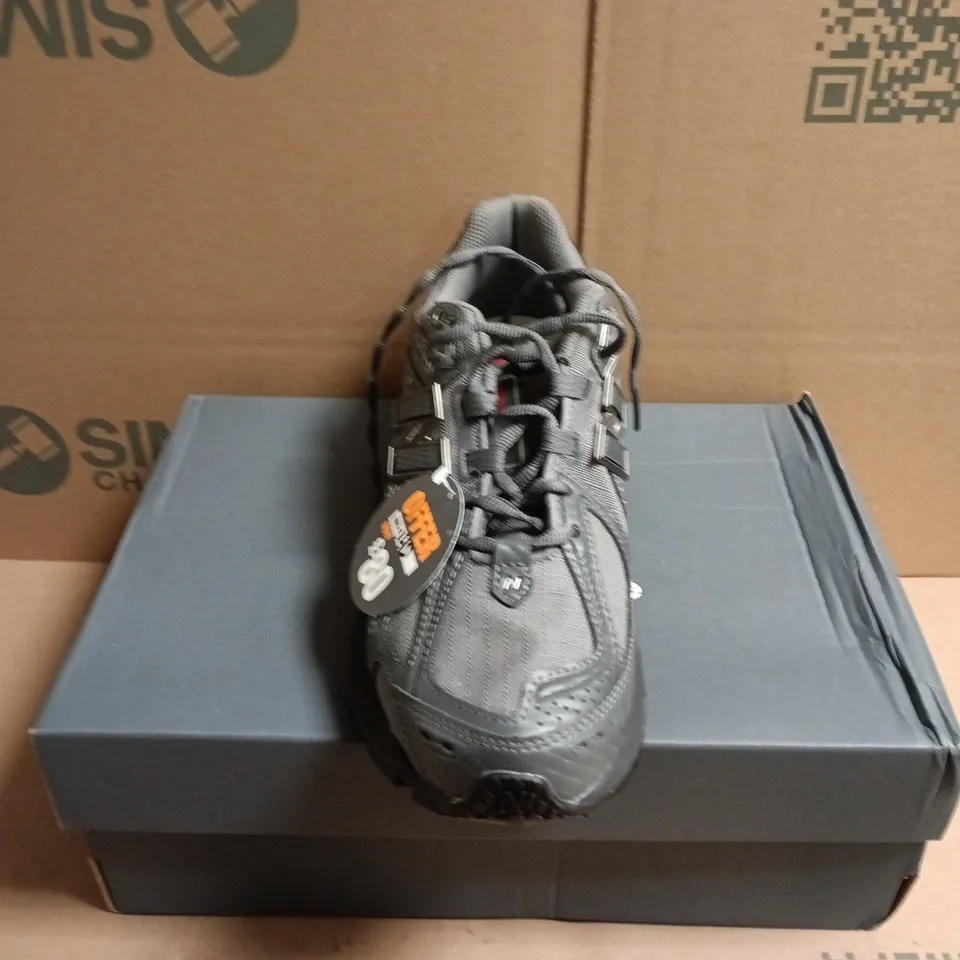 BOXED PAIR OF NEW BALANCE 1906R TRAINERS IN GREY - 9