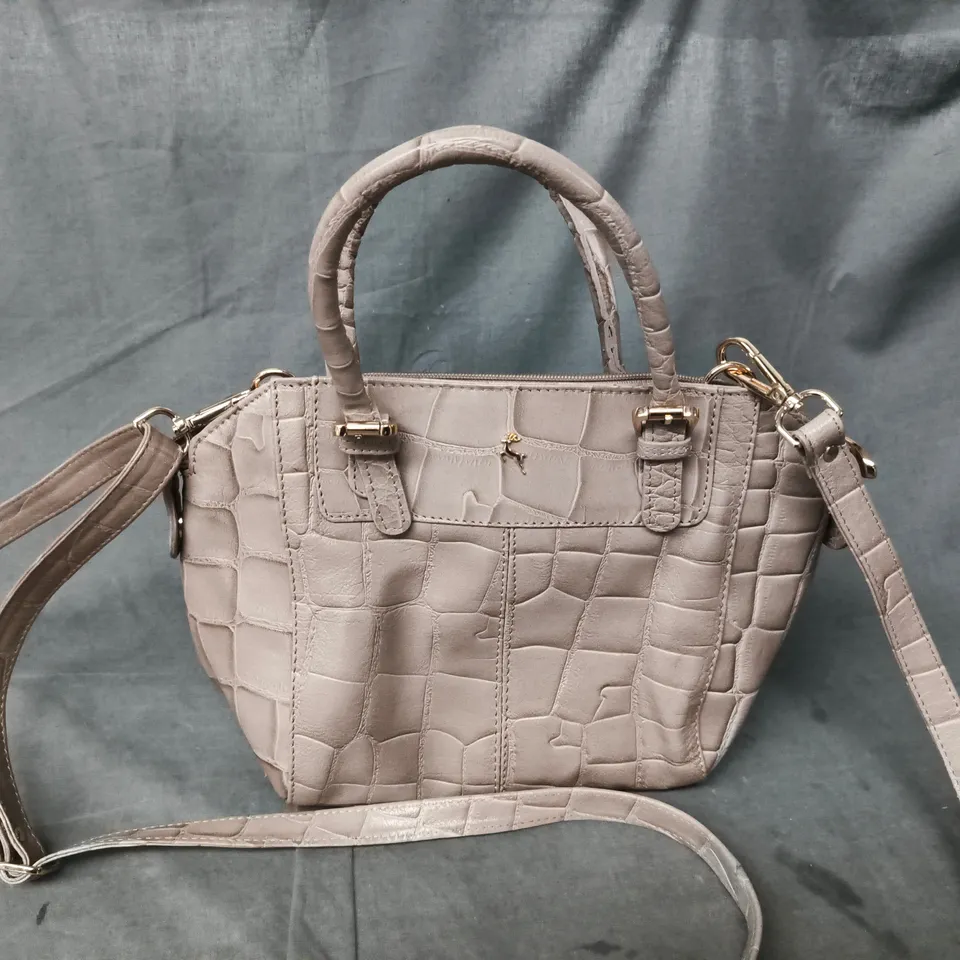 ASHWOOD LEATHER CROCODILE-EMBOSSED LEATHER HANDBAG IN LIGHT COCOA
