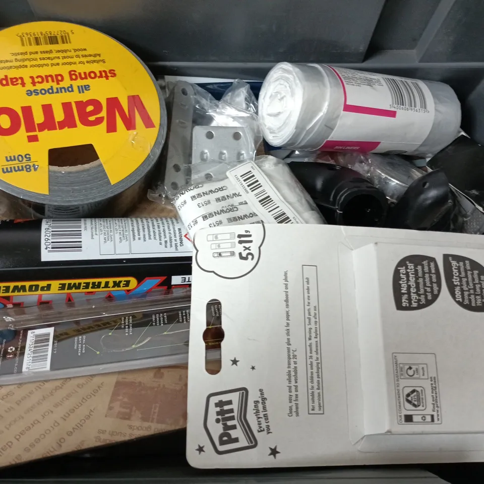 APPROXIMATELY 15 ASSORTED HOUSEHOLD ITEMS TO INCLUDE WARRIOR STRONG DUCT TAPE, PRITT STICKS, SILKA STIXALL, ETC
