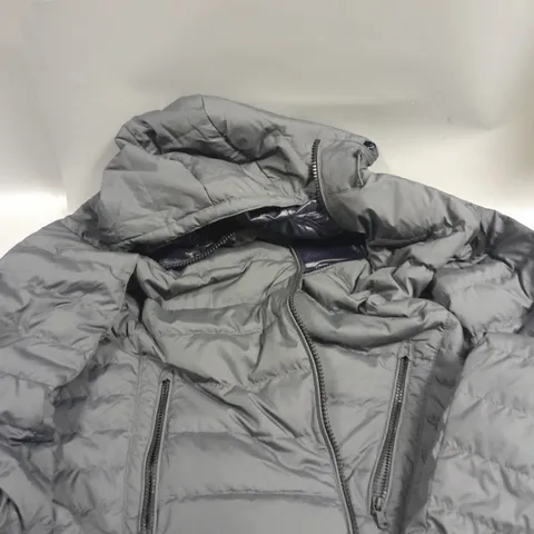 MICHAEL KORS DOWN PACKABLE PUFFER JACKET IN GUN METAL - M