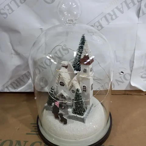 SANTA EXPRESS PRE-LIT FESTIVE SCENE IN GLASS CLOCHE DOME