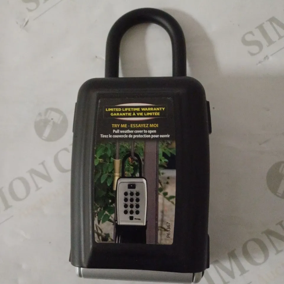 MASTER LOCK KEY SAFE