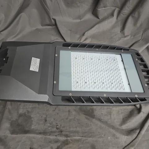 OPTONICA LED STREET LIGHT
