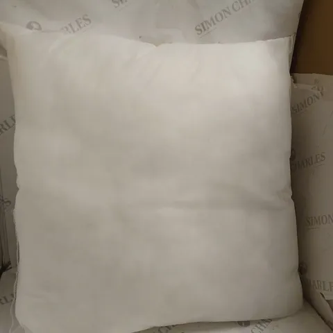 4 X PILLOW TO INCLUDE 1 X SQUARE PILLOW & 3 X NECK PILLOWS