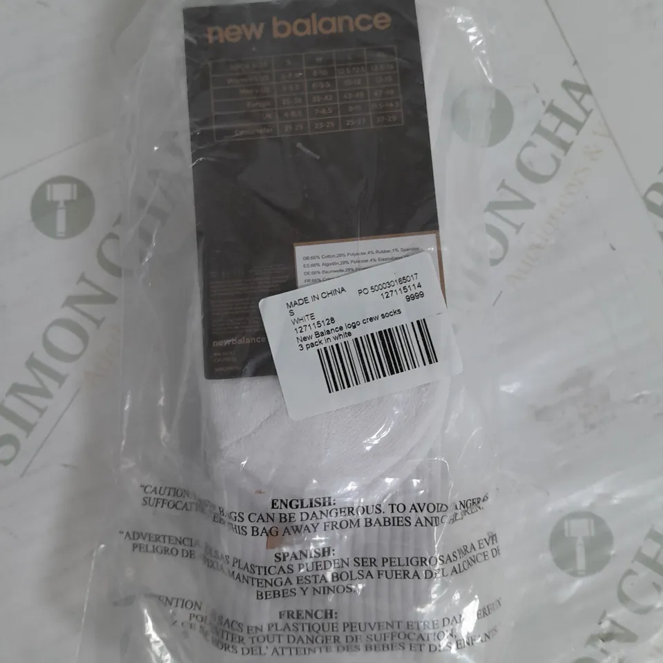 NEW BALANCE LOGO CREW SOCKS PACK OF 3 IN WHITE SIZE S