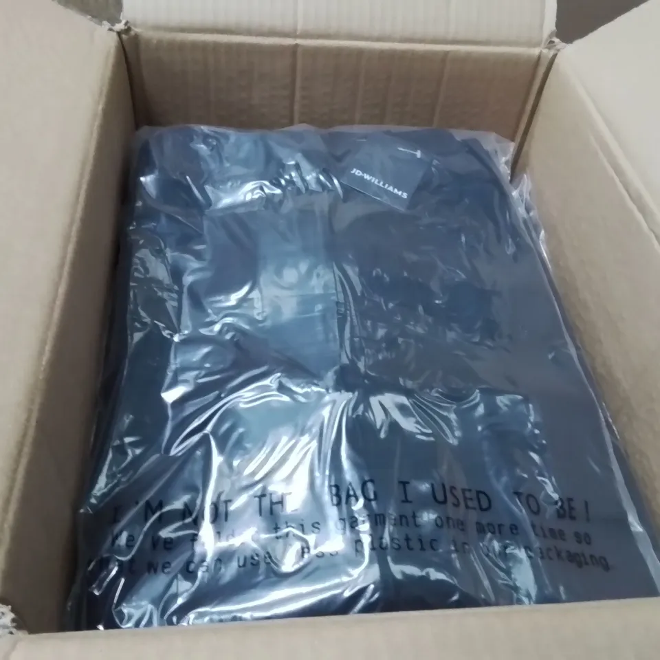 BOXED BRAND NEW APPROXIMATELY 18 JD WILLIAMS PONTE COLUM SKIRT BLACK SIZE 14
