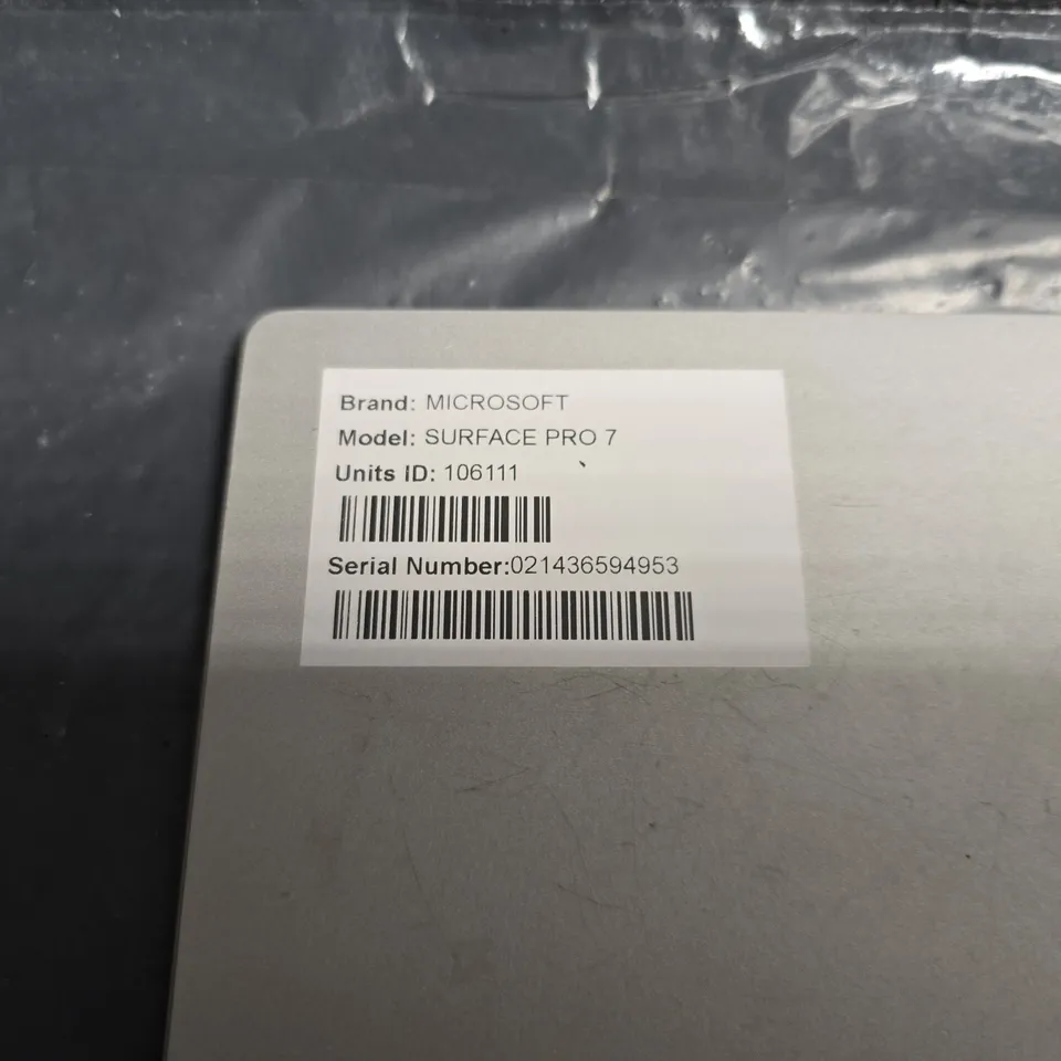 MICROSOFT SURFACE PRO 7 TABLET – CRACKED SCREEN