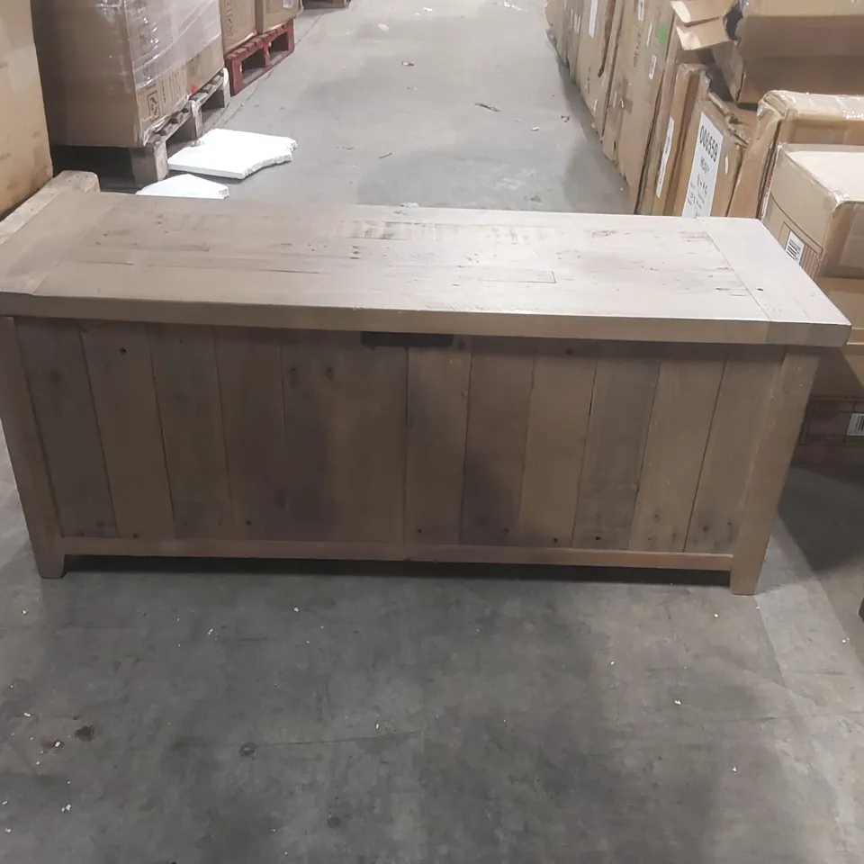 ELVEDEN STORAGE BENCH