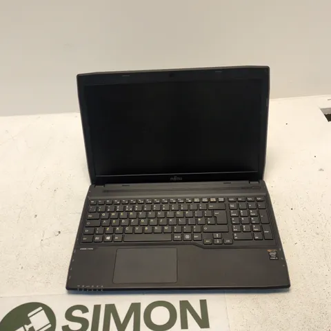 FUJITSU LIFEBOOK A514 LAPTOP