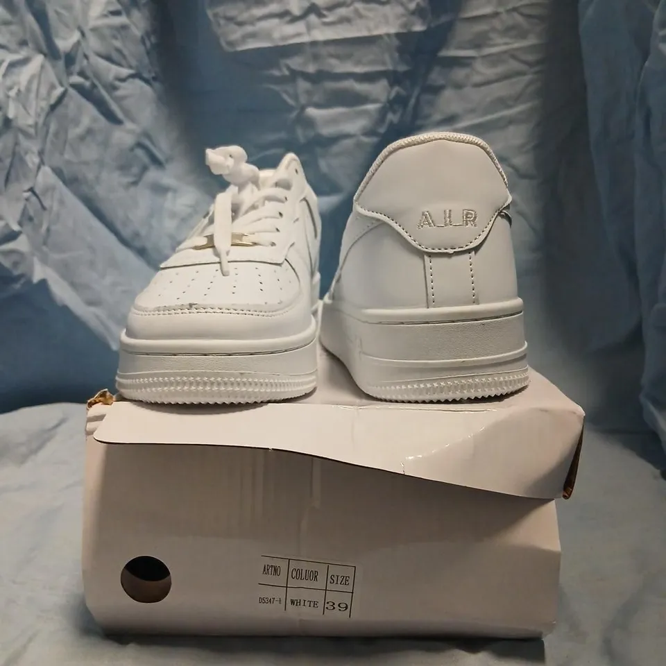 NIKE AIR FORCE 1 LOW TRAINERS – WHITE, UK 6 (EU 39)