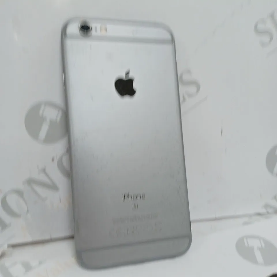 UNBOXED IPHONE 6S IN SILVER 
