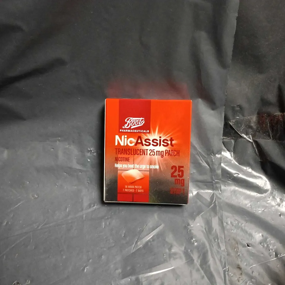 BOX OF APPROXIMATELY 25 ASSORTED CONTACT LENS CLEANERS + APPROXIMATELY 8 CIGARETTE ALTERNATIVES