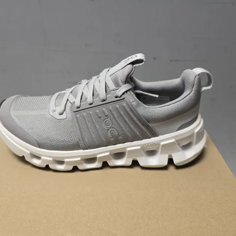 BOXED ONCLOUD CLOUDSWIFT YOUTH SIZE 4