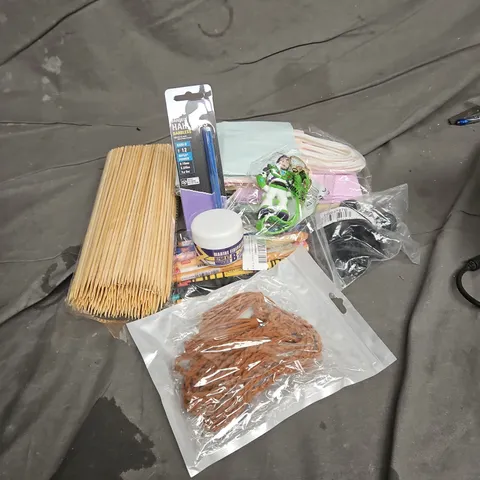 APPROXIMATELY 12 ASSORTED HOUSEHOLD ITEMS TO INCLUDE BANDED HAIR RIGS, MARINE FIBERGLASS REPAIR KIT HARDENER, PENS, ETC