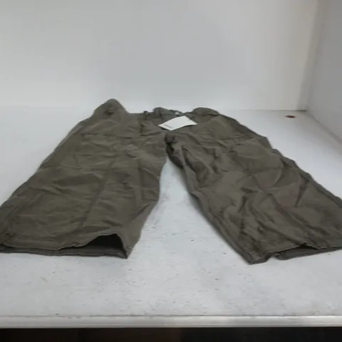 BERSHKA WOMEN'S OLIVE CARGO TROUSERS - EUR 36