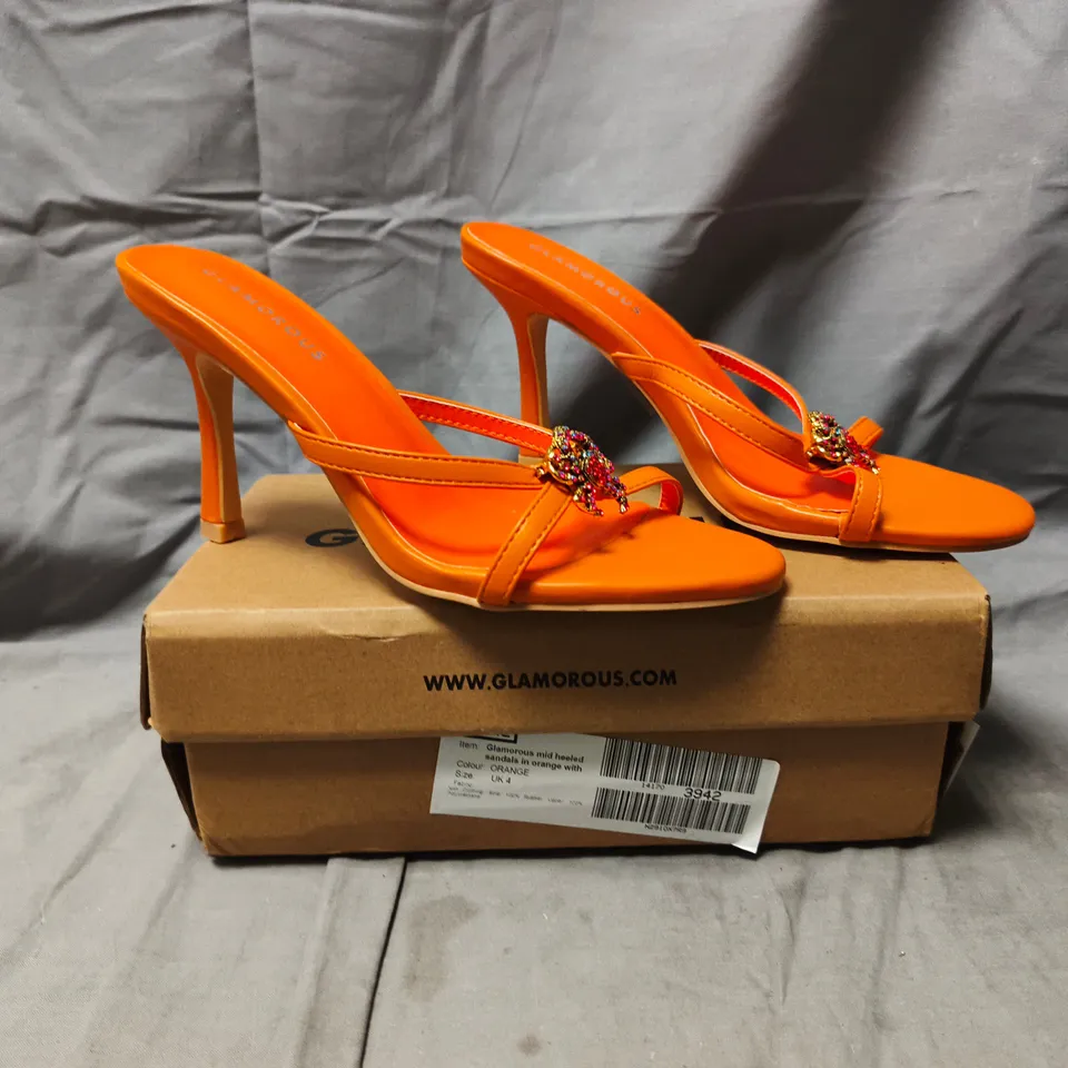 BOXED PAIR OF GLAMOROUS MID HEELED SANDALS IN ORANGE W. JEWEL CRAB DETAIL SIZE UK 4