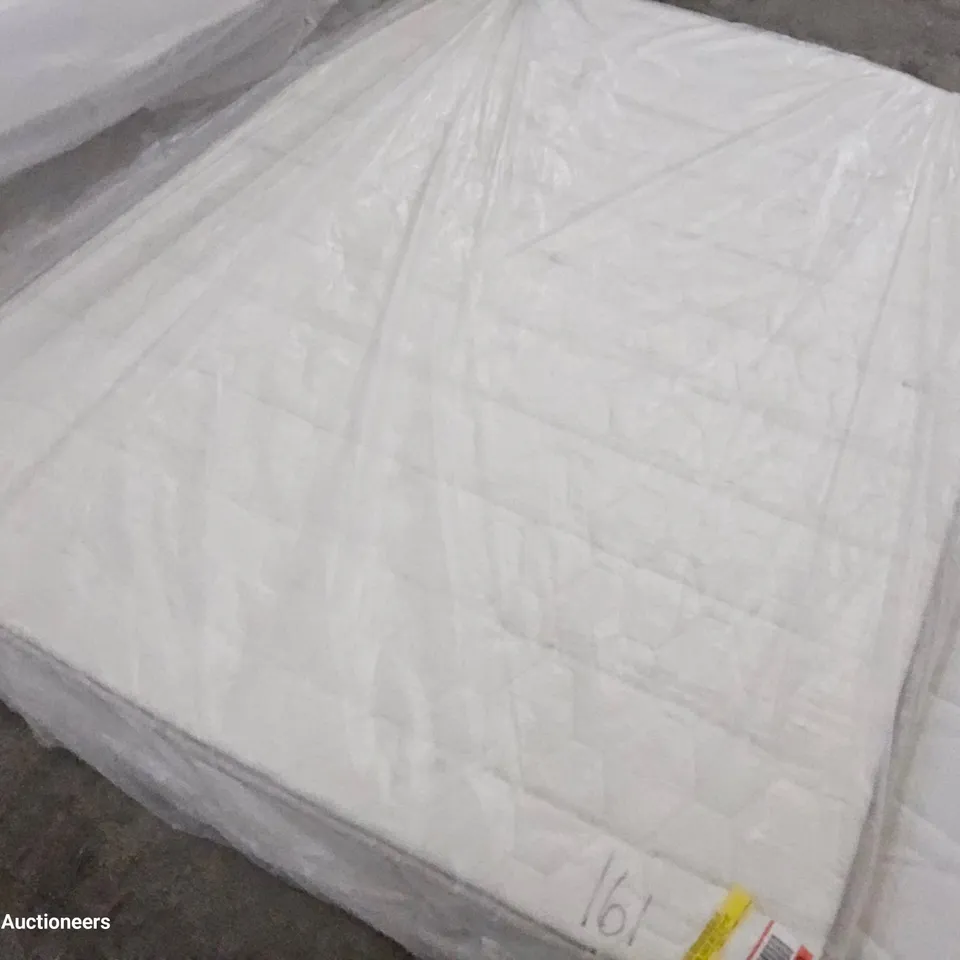 BAGGED MEMORY FOAM POCKET SPRUNG 4'6 MATTRESS 