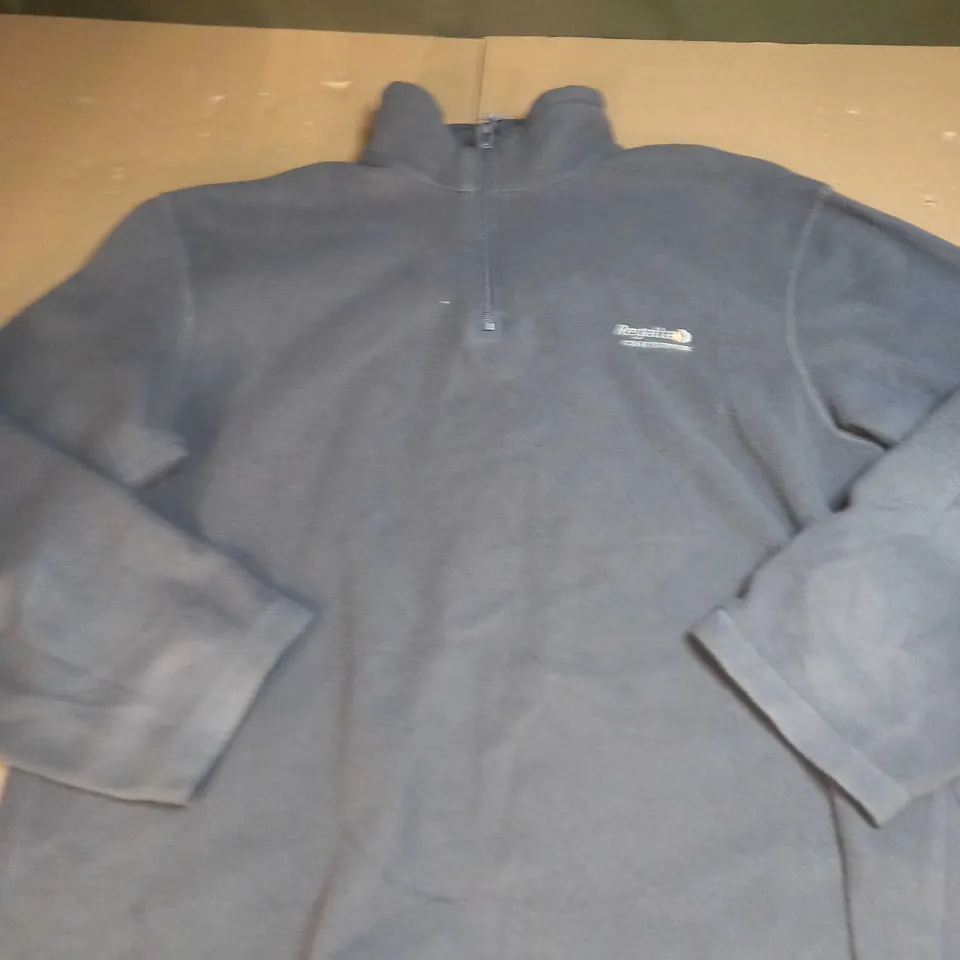REGATTA FLEECED 1/4 ZIPPED JACKET SIZE S