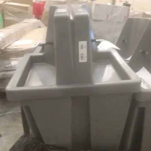 FOUR TALL FREE STANDING DUO WASH STATIONS