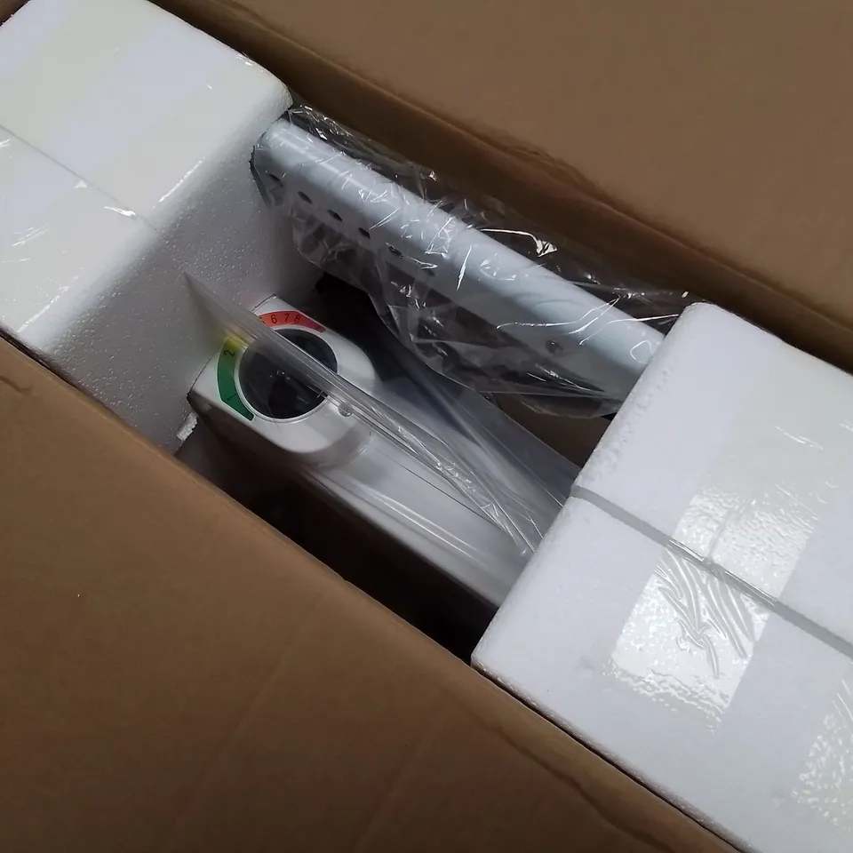 BOXED OFFICE EXERCISE BIKE