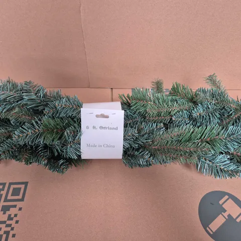 BOX OF APPROX 18 GISELA GRAHAM LNDON 6 FT ARTIFICIAL GARLAND
