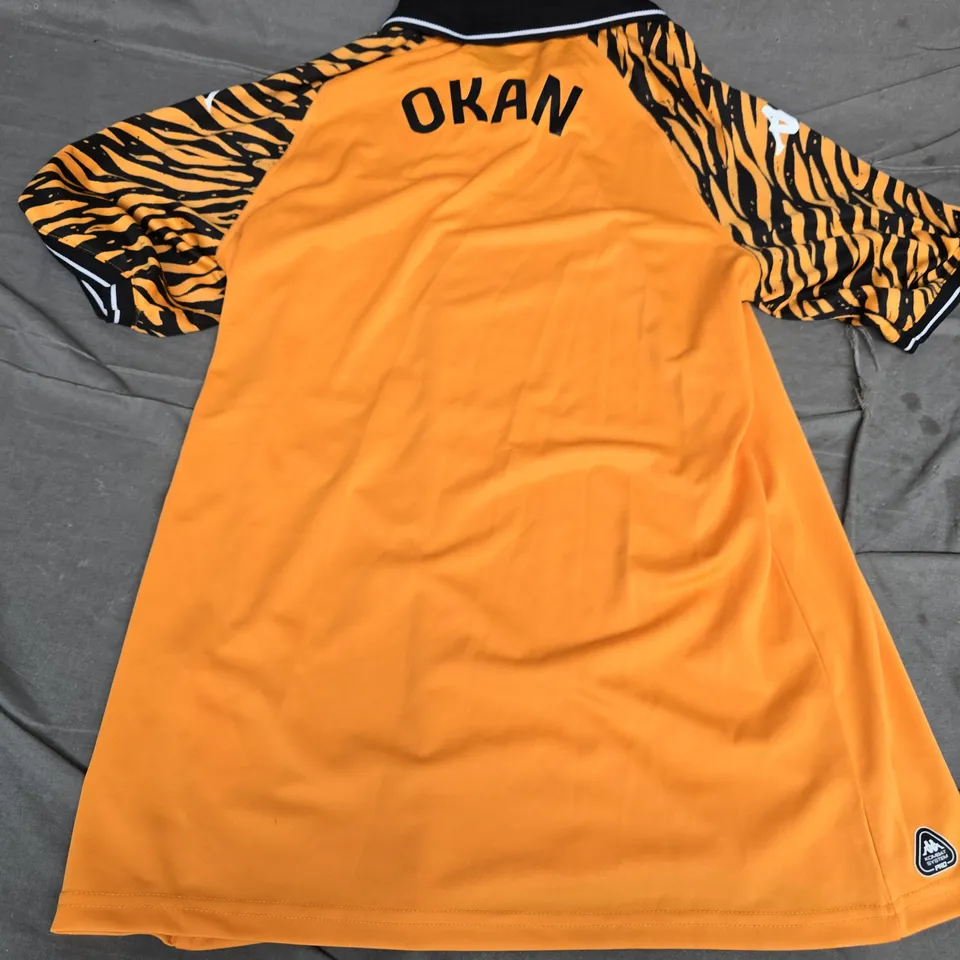 HULL CITY AFC FOOTBALL SHIRT – KAPPA, ORANGE WITH TIGER STRIPE SLEEVES, XL (OKAN ON BACK)
