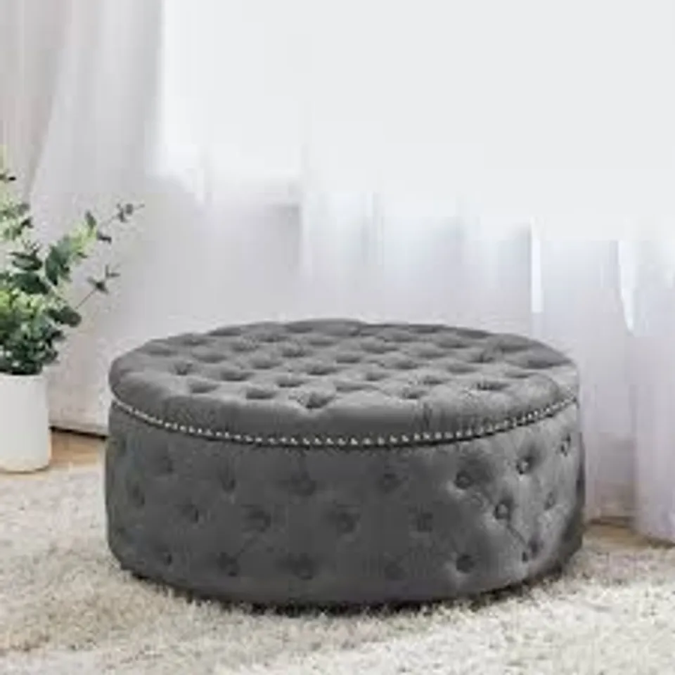BOXED LIVINGANDHOME LINEN ROUND BUTTONED OTTOMAN WITH STUDDED EDGE - LIGHT GREY (1 BOX)