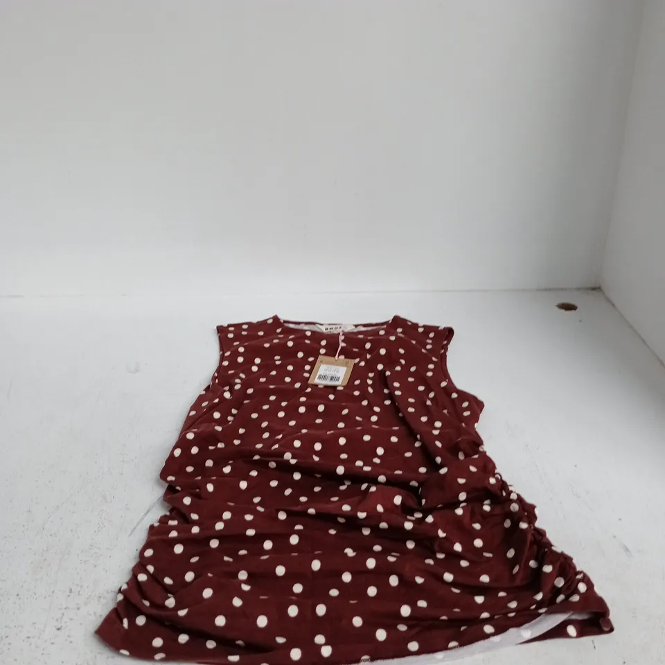BODEN POLKA DOT DRESS – BURGUNDY, UK 10 (US 6, DE 36, FR 38)