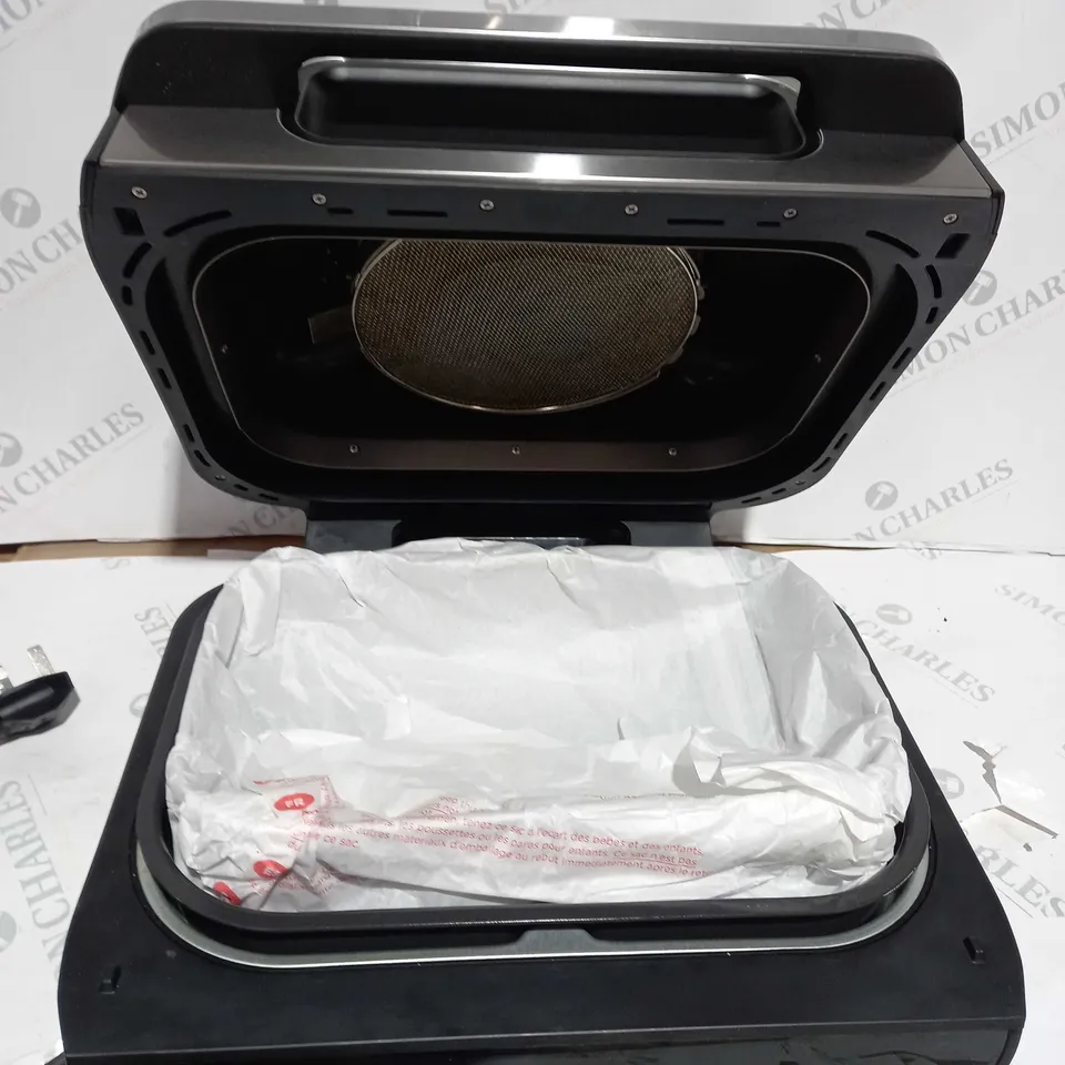 BOXED NINJA FOODI MAX HEALTH GRILL & AIR FRYER