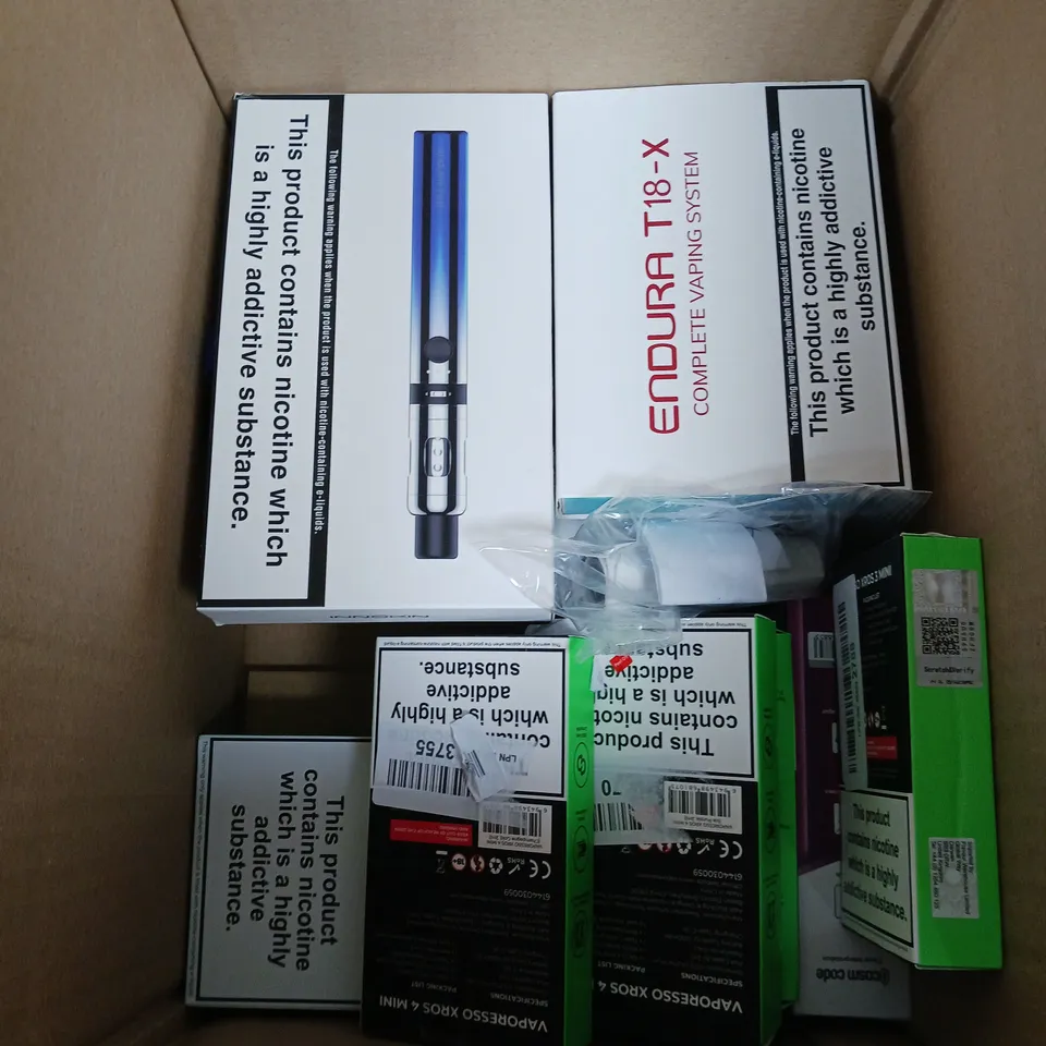 APPROXIMATELY 20 VAPES, E-CIGARETTES & ACCESSORIES TO INCLUDE - VAPORESSO XROS PRO - CALIBURN UWELL - INNOKIN ENDURA M18 - ETC