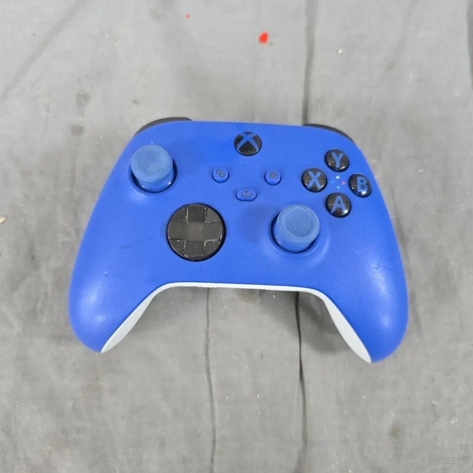 XBOX WIRELESS CONTROLLER – BLUE