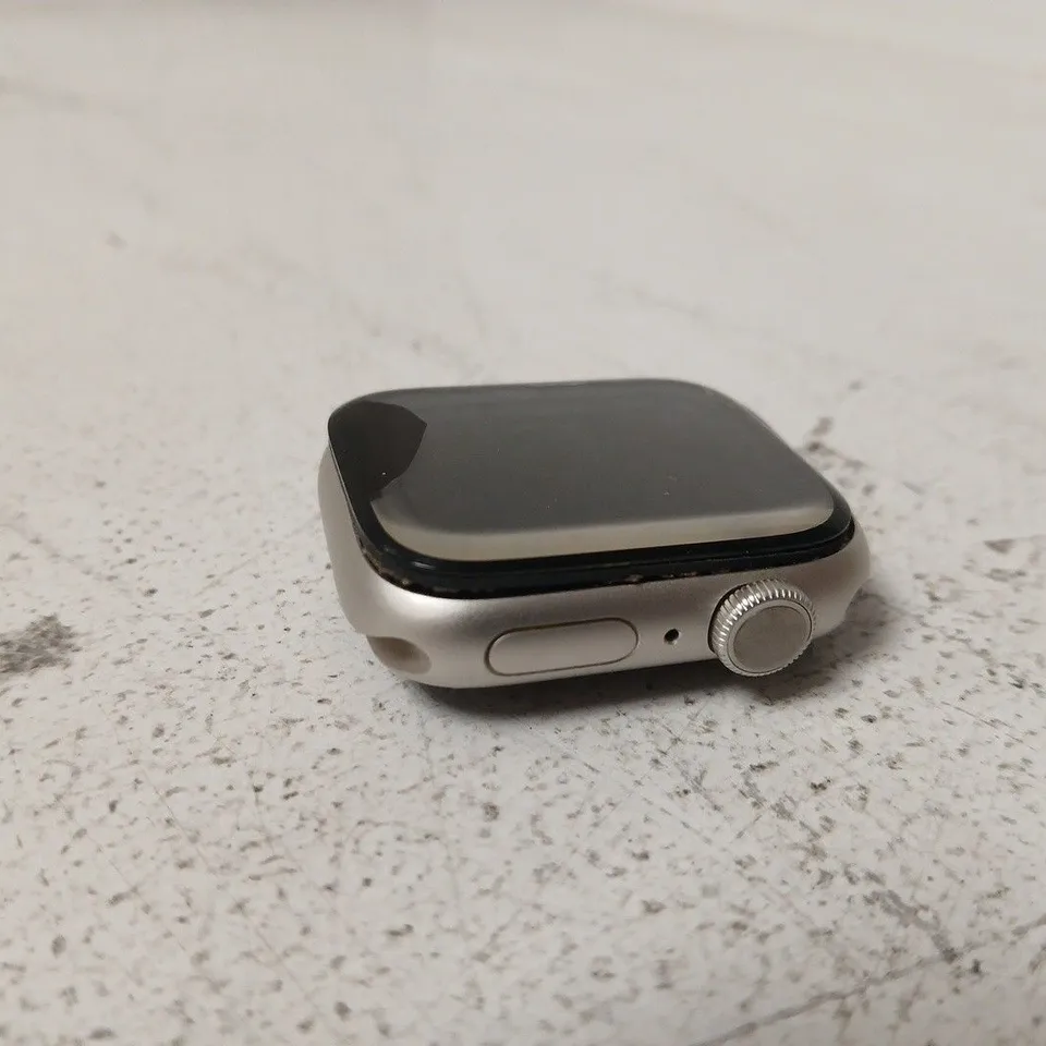 APPLE WATCH SERIES 7 41MM GPS ALUMINIUM STARLIGHT