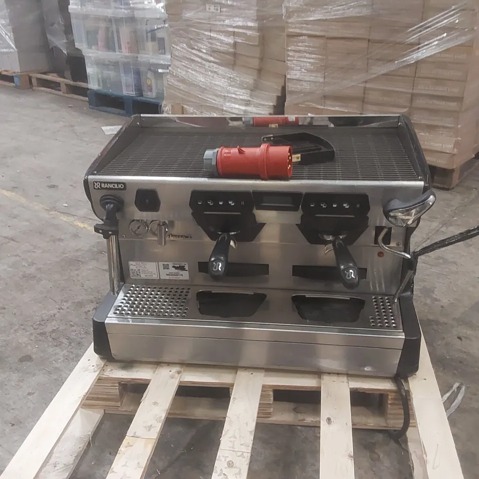 RANCILIO CLASSE 7 COMMERCIAL 2 GROUP COFFEE MACHINE