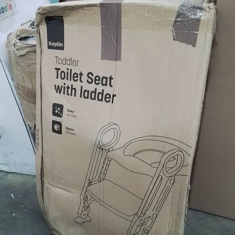 BOXED TODDLER TOILET SEAT WITH LADDER