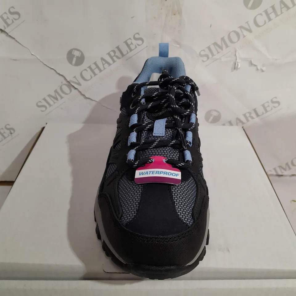 BOXED PAIR OF SKECHERS WATERPROOF BOOTS, NAVY - SIZE 5.5