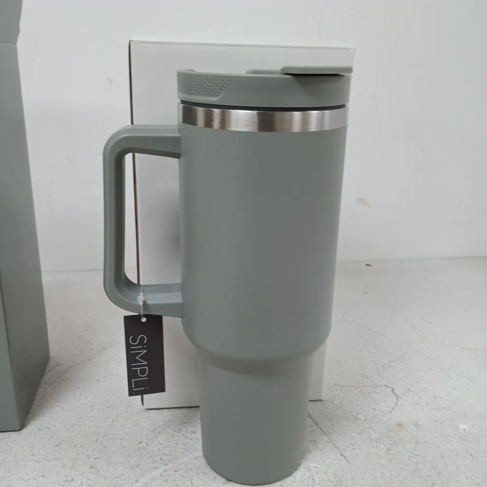SET OF TWO 1.2L STAINLESS STEEL TUMBLERS WITH STRAWS