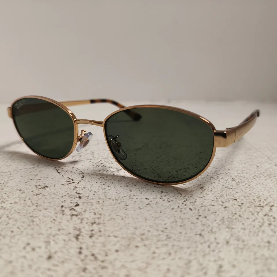 RAY-BAN SUNGLASSES ORB3774D – GOLD FRAME, DARK GREEN POLARISED LENSES
