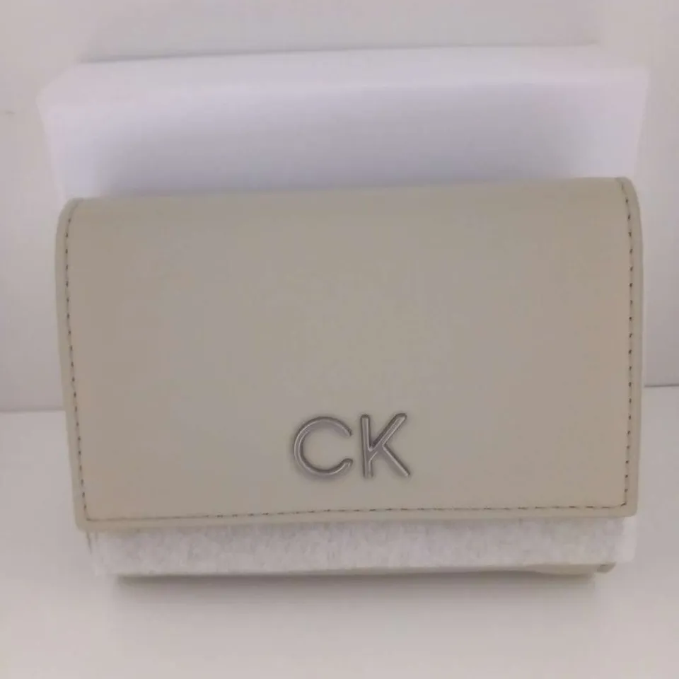 BOXED CALVIN KLEIN CK PURSE