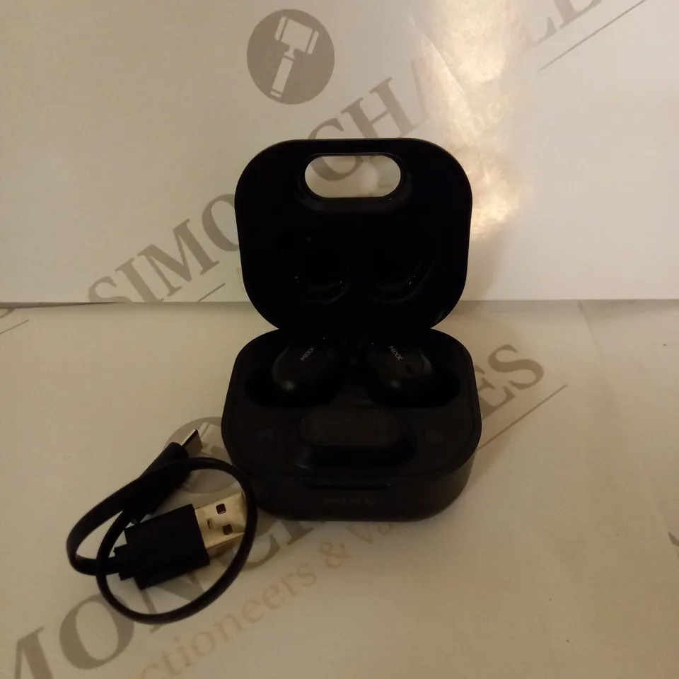 MIXX STREAMBUDS DOTS CHARGE