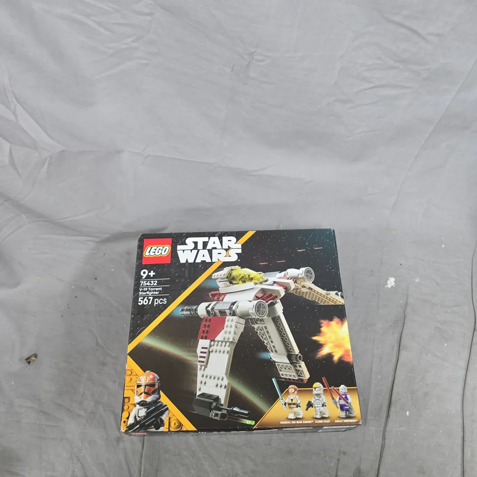 LEGO STAR WARS V-19 TORRENT STARFIGHTER – 567 PIECES