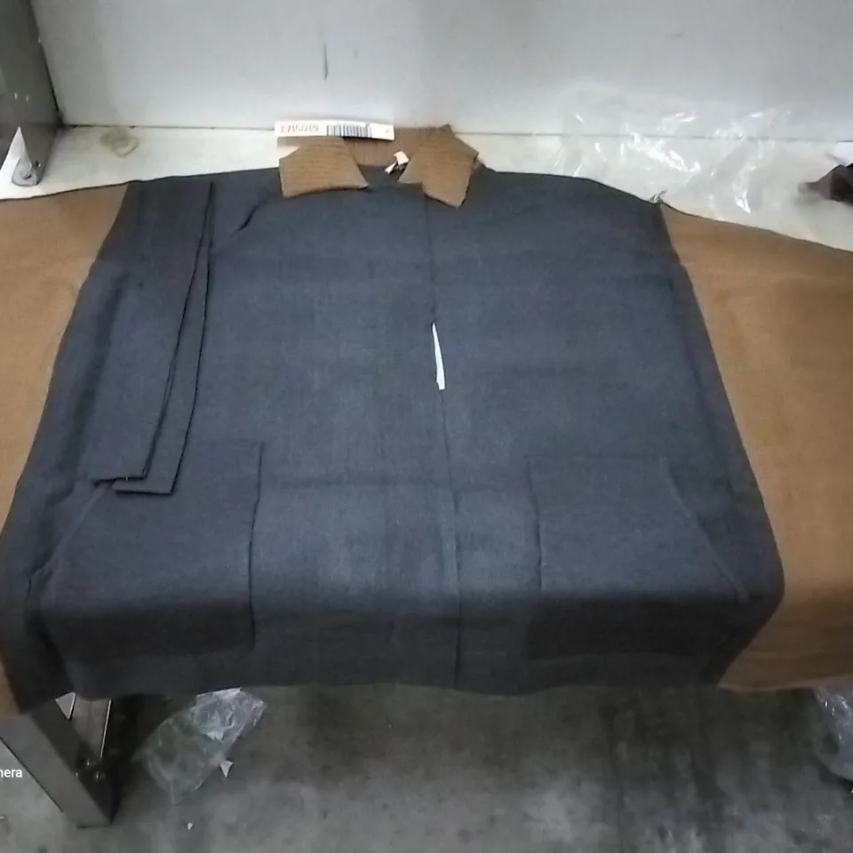 BOX OF 14 BADGLEY MISCHKA COLOUR BLOCKED KNITTED PONCHO WITH POCKET - MEDIUM