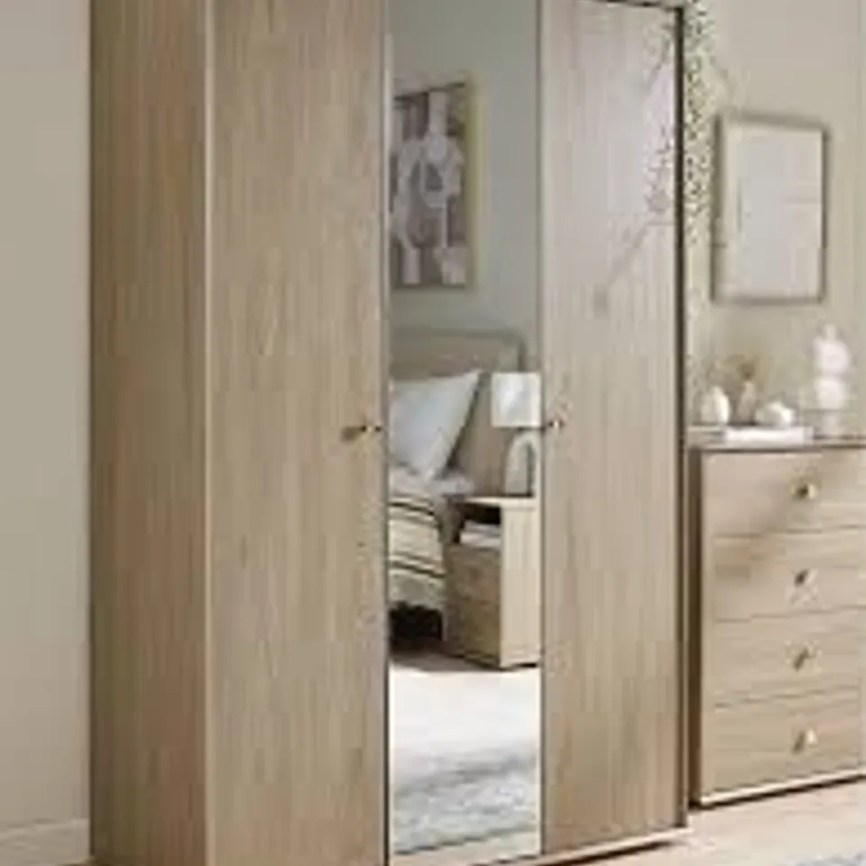 BOXED BENNETT 3 DOOR MIRRORED WARDROBE IN DARK OAK (2 BOXES)