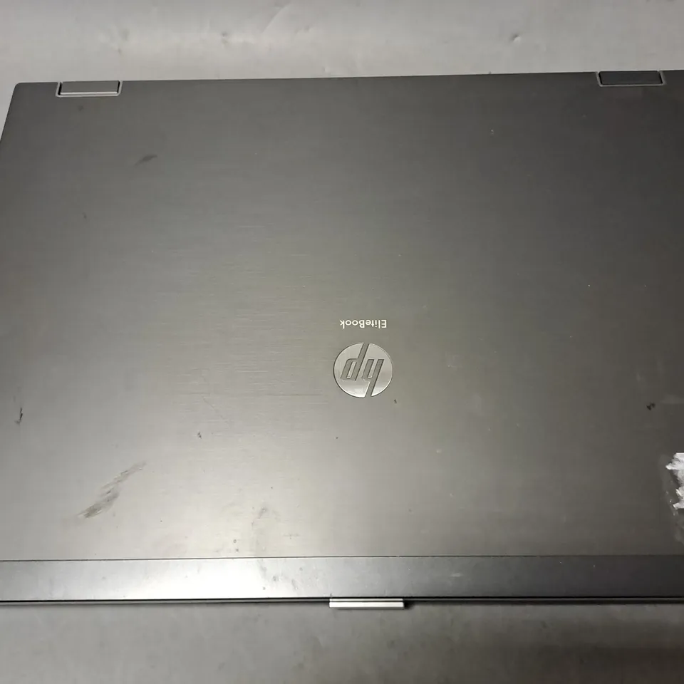 HP ELITE BOOK 8740W