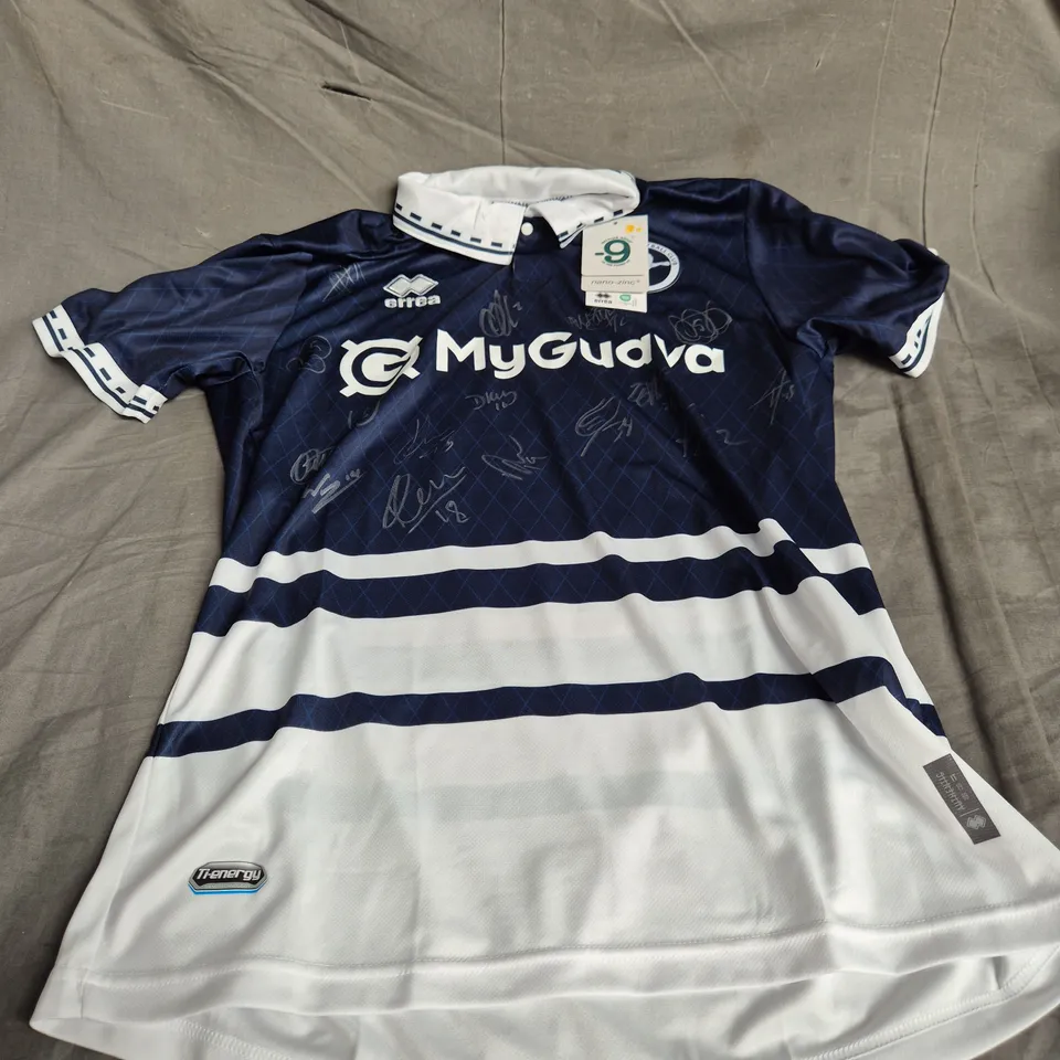 SIGNED MILLWALL FC HOME 24/25 SPORTS TOP IN BLUE SIZE L