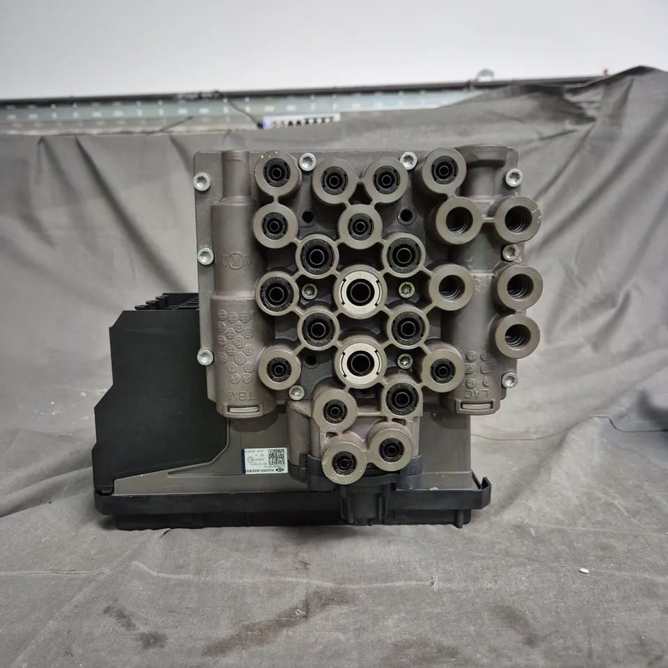 BENDIX ABS PUMP MODULE – VEHICLE PART - MODEL UNSPECIFIED