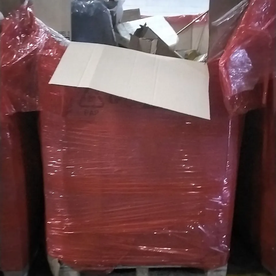 PALLET OF HOUSEHOLD ITEMS TO INCLUDE TOILET SEATS,TOILET ROLLS, MAKEUP MIRROR, CHESS SET AND OTHER ASSORTED ITEMS...