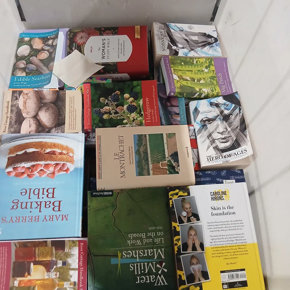 LARGE QUANTITY OF ASSORTED FICTION AND NON FICTION BOOKS