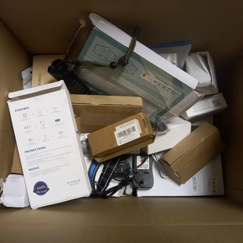 APPROXIMATELY 20 ASSORTED ITEM TO INCLUDE QUEENMEW DOG BARK CONTROL DEVICE, AQARA WATER LEAK SENSOR, SMART WI-FI PLUG MINI, ETC